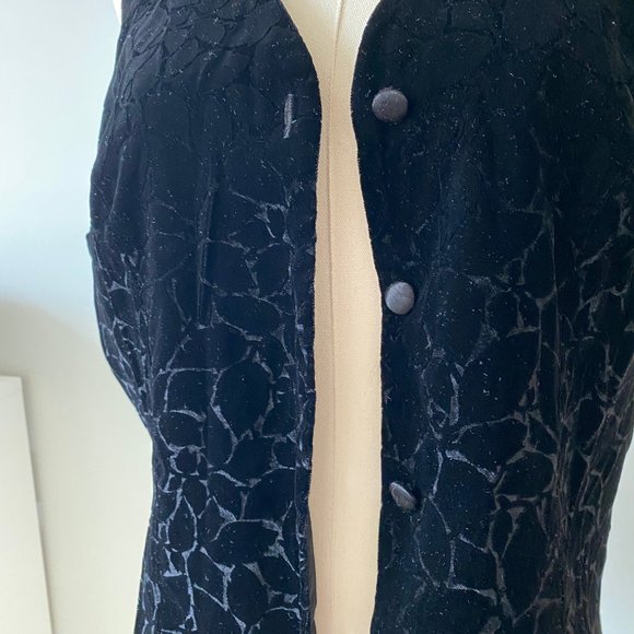 Vintage Cleo Lined Black Velvet Vest (Women's Small) - Picture 3 of 11